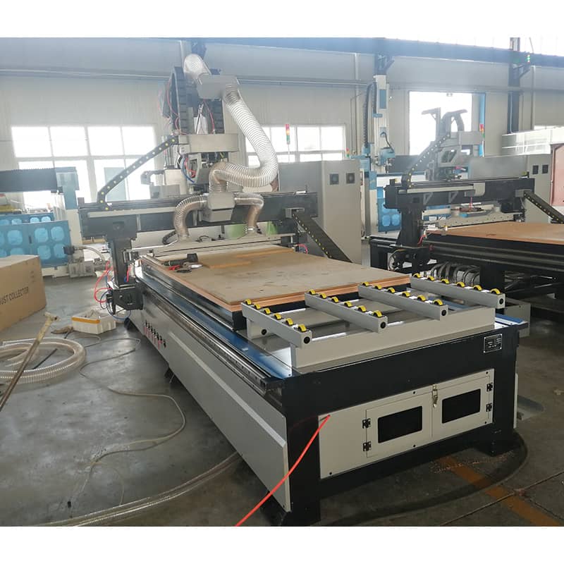 Routeur CNC d'imbrication à trois processus pour l'ébénisterie